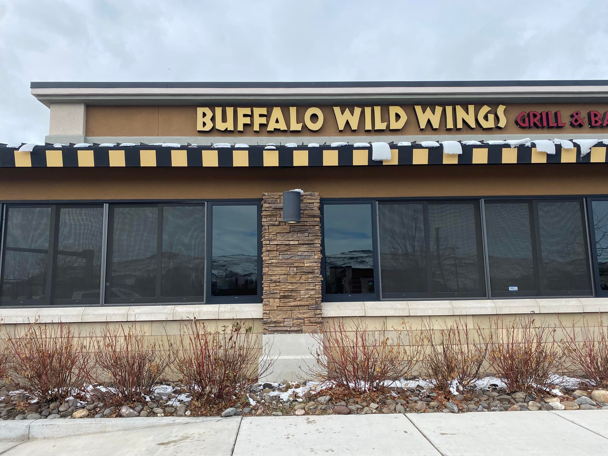 Restaurant exterior cleaning in Reno