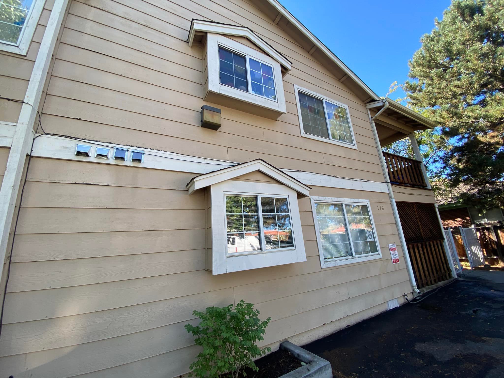 House exterior soft washing